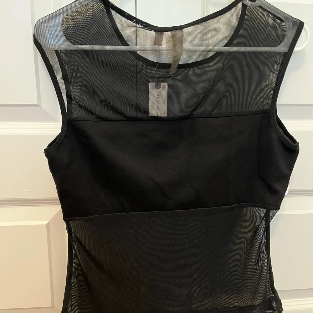 NWT ANTHROPOLOGIE SEQUIN TOP M - Picture 5 of 6